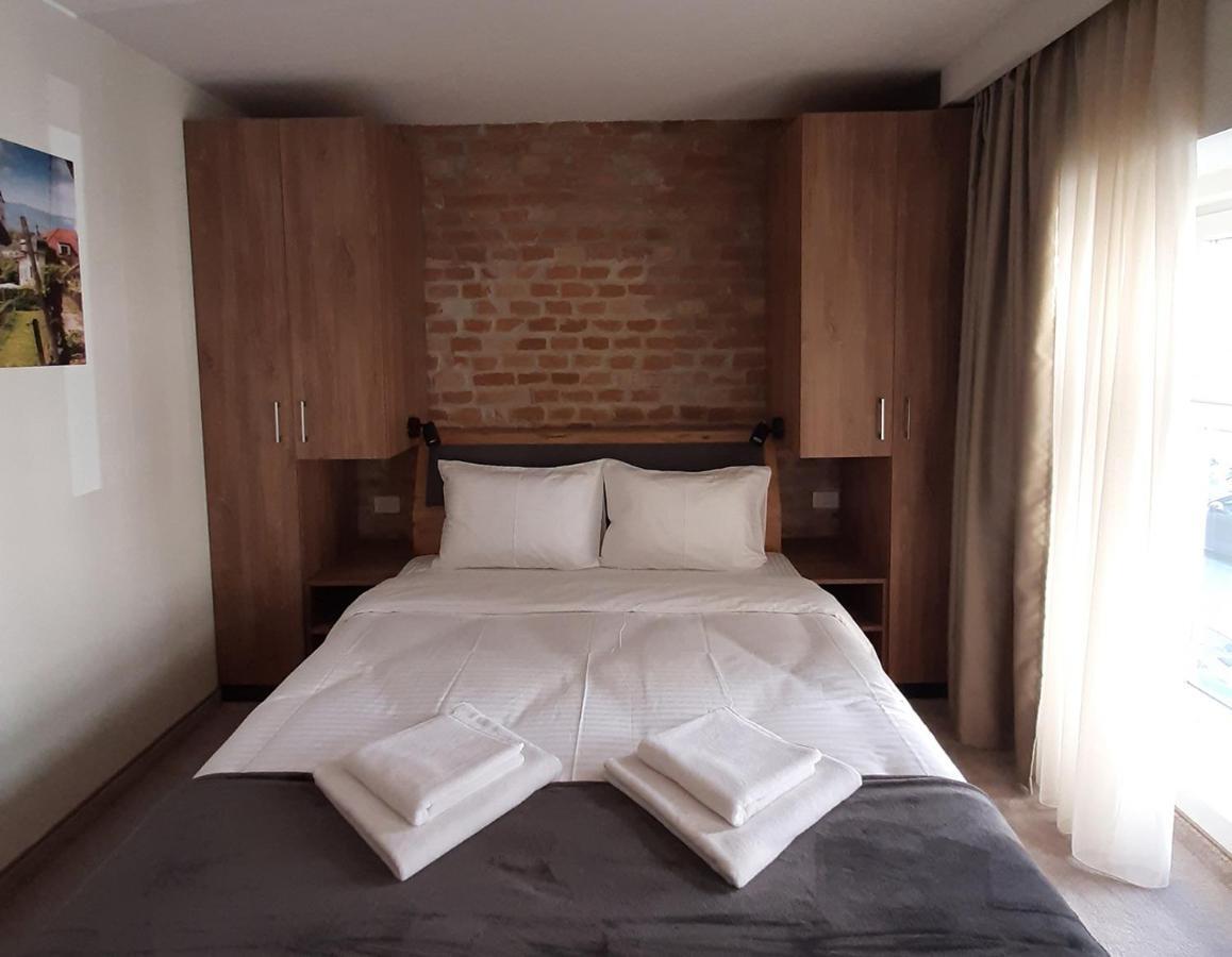 Urban Lodge Beograd Bagian luar foto