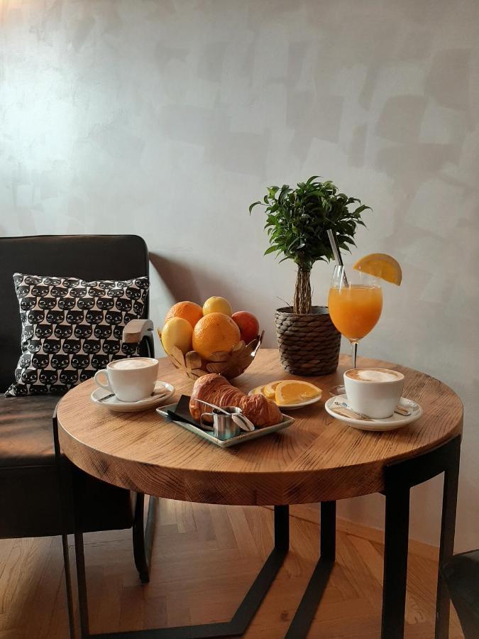 Urban Lodge Beograd Bagian luar foto