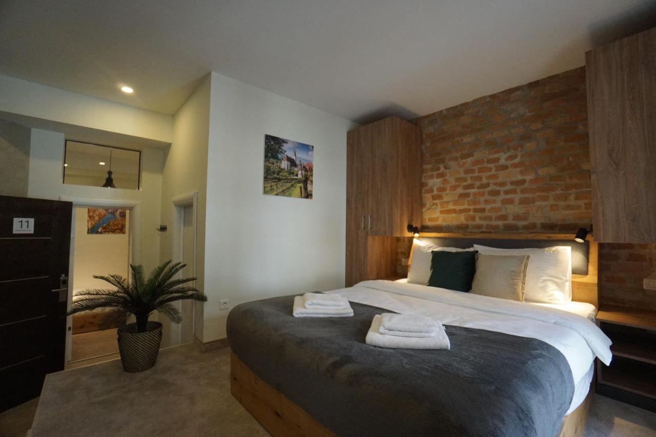 Urban Lodge Beograd Bagian luar foto